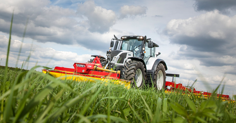 Photo du Tracteurs agricoles N123 HiTech, Direct, Versu