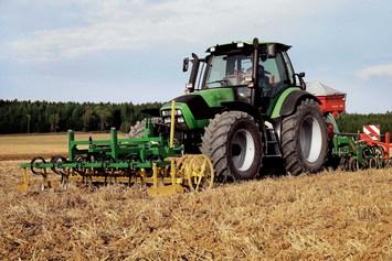 Photo du Tracteurs agricoles Agrotron 130