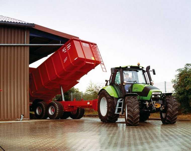 Photo du Tracteurs agricoles Agrotron 150.7
