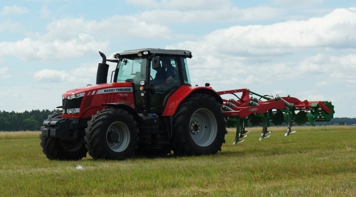 Photo du Tracteurs agricoles MF 7616 Dyna-VT