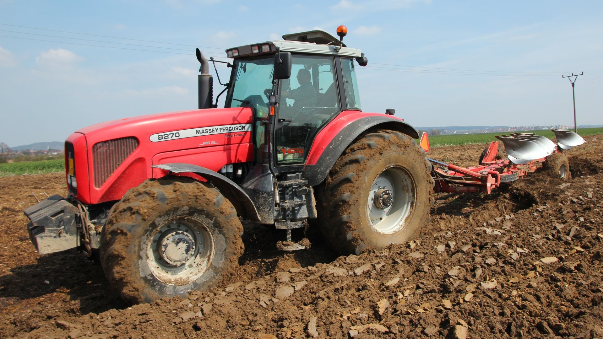 Photo du Tracteurs agricoles MF 8270 Powershift Plus