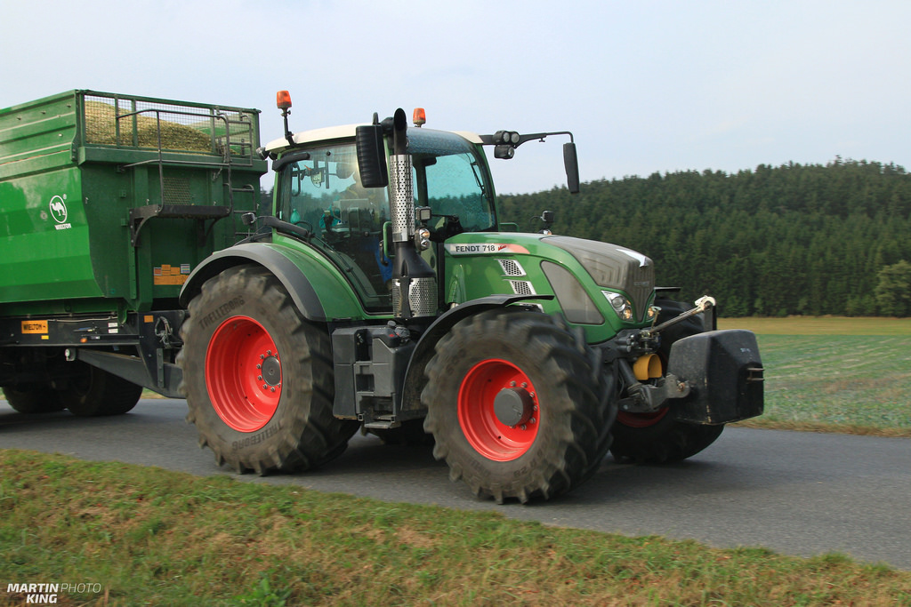Photo du Tracteurs agricoles 718 Vario