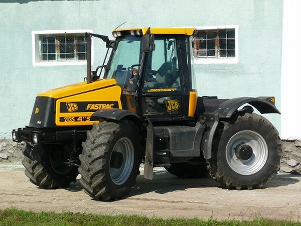 Photo du Tracteurs agricoles Fastrac 2135 Quadtronic