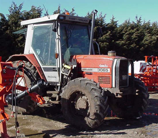 Photo du Tracteurs agricoles MF 3065