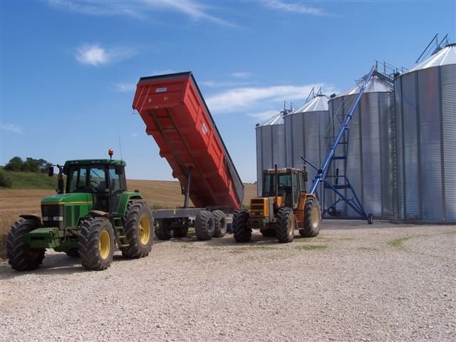 Photo du Tracteurs agricoles 7700