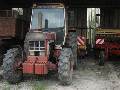 Photo du Tracteurs agricoles IH 1246 ( 4x4 )