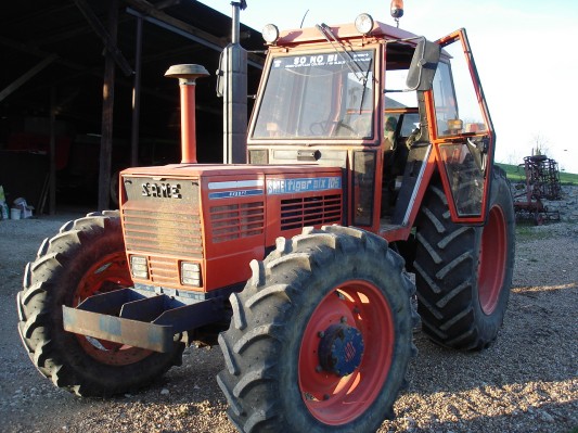 Photo du Tracteurs agricoles Tiger six 105