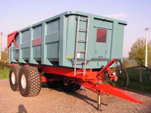 Photo du Remorques agricoles Remorques double essieux de 12 et 16 tonnes